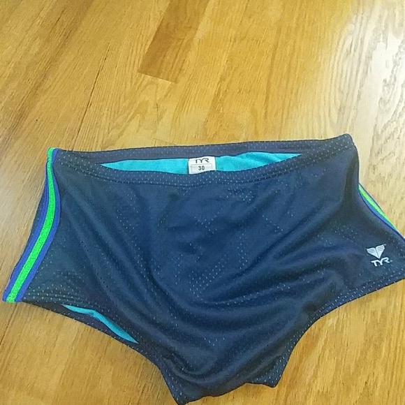 tyr drag suit
